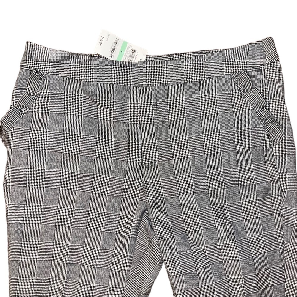 NWT!! Maison Jules Women's Plaid Capri Pants Gray Size 8 - Picture 5 of 15